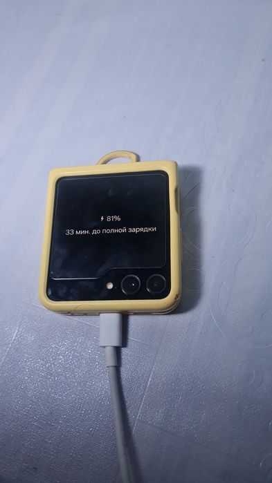 Продам Samsung Galaxy Z Flip 5