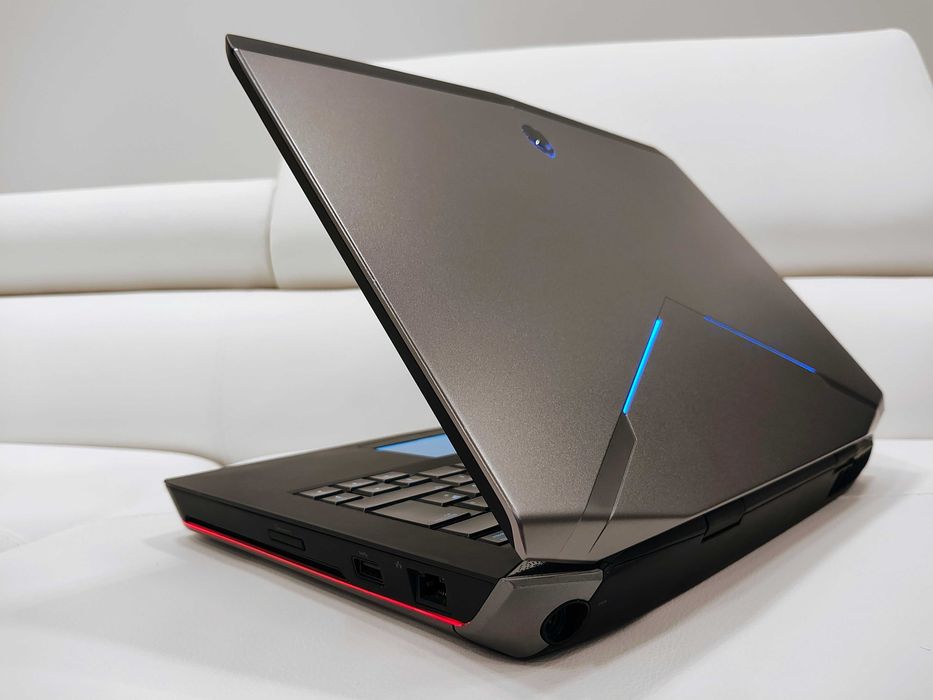 Laptop gaming ALIENWARE  ,intel core i7-quad core ,video  nvidia GTX