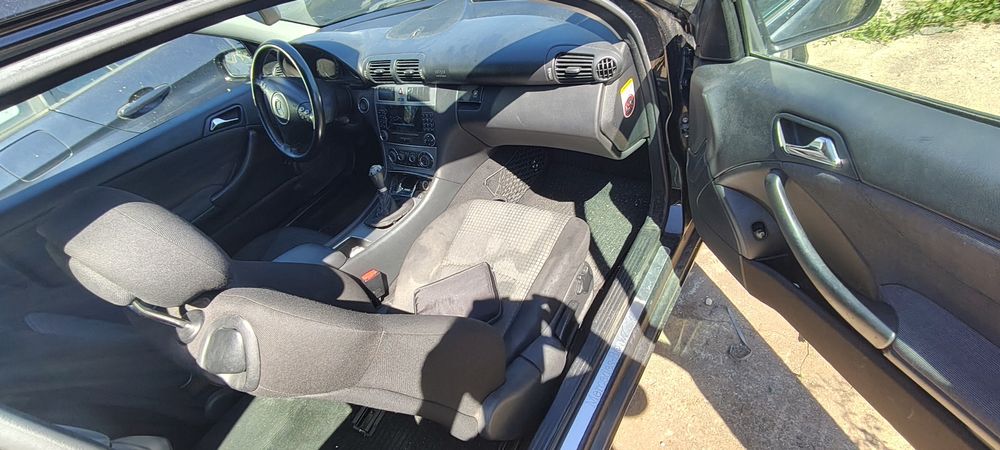 Mercedes w203 coupe c class 2.2cdi 150кс facelift за части