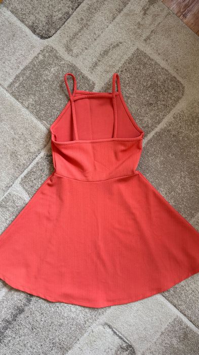 Оранжева дамска рокля H&M с гол гръб