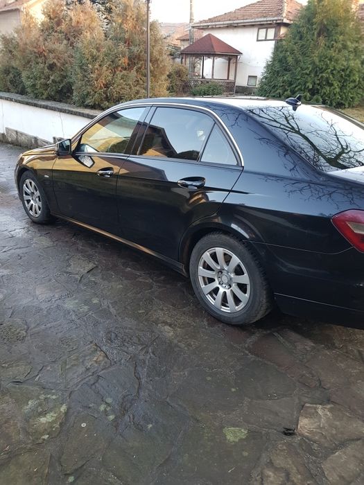 Mercedes E-200 NGT - фабричен метанов