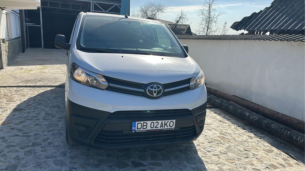 toyota autoutilitara aprp noua!