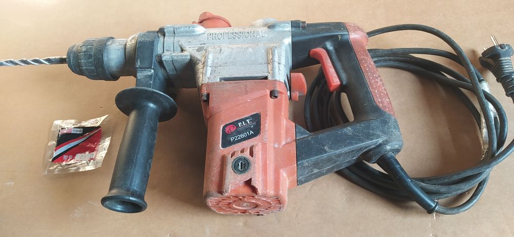 Перфоратор PIT рабочий.