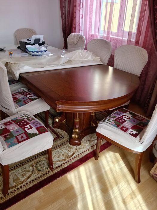 Стол и стуля срочно продам