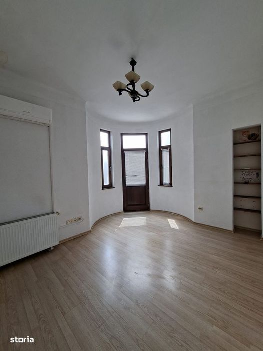 Vila birouri 375 mp, strada Plantelor zona Foisorul de Foc