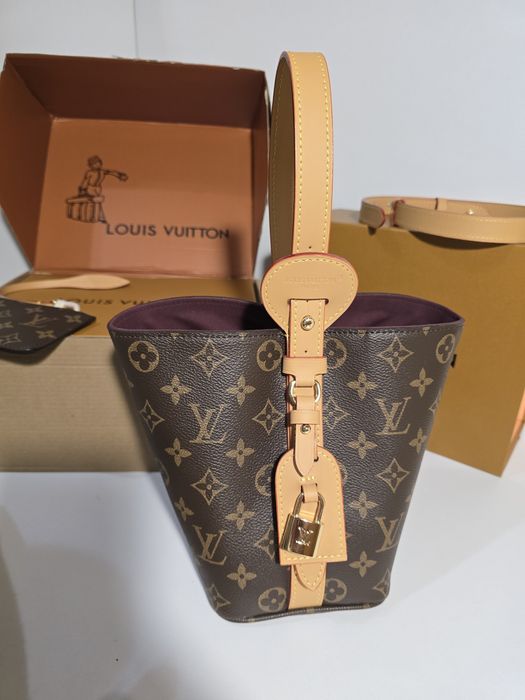 Налична чанта LV Bucket