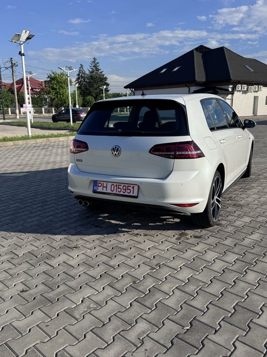 VOLKSWAGEN Golf 2015 — imagine 3