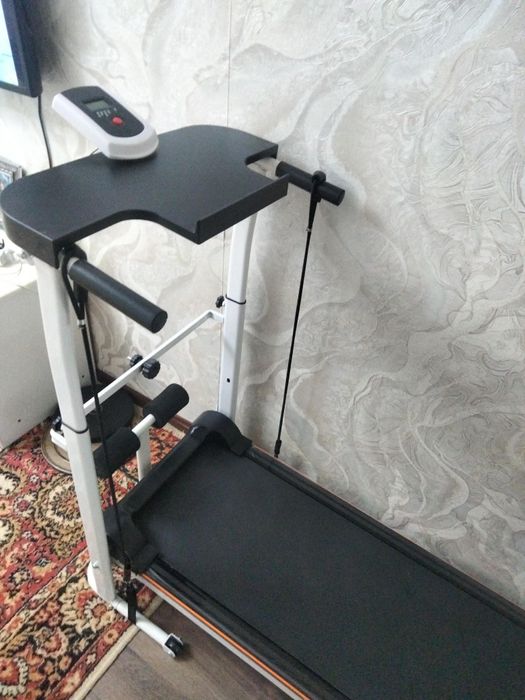 Беговая дорожка б/у в отличном состоянии
