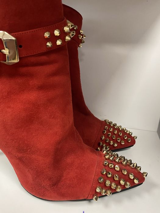 Борти Philipp Plein в червено