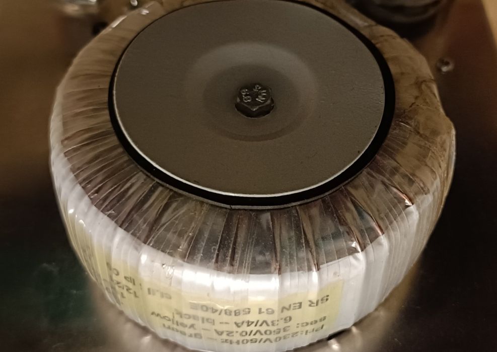 Transformator lampi tuburi electronice alimentare ieșire