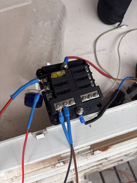 Electrician Ambarcatiuni