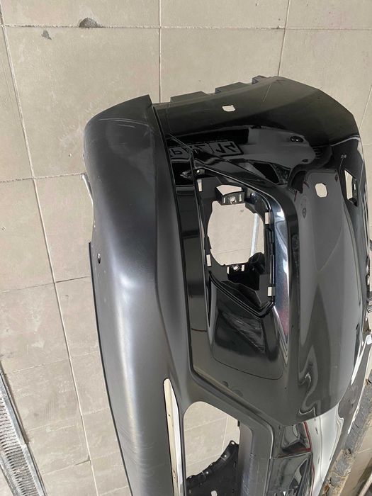 Оригинальный бампер на Nissan X-Trail.