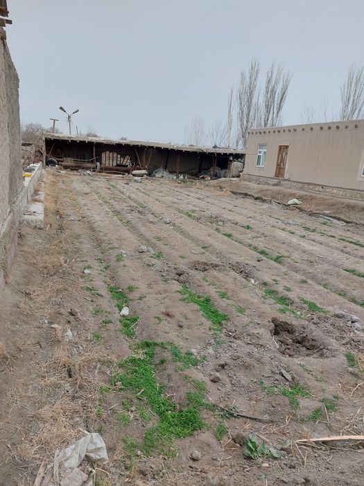 Участка сотилади