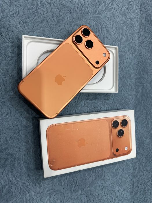 iPhone 17 Pro Max 256GB Cosmic Orange