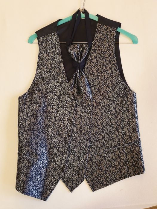 Costum formal din 3 piese