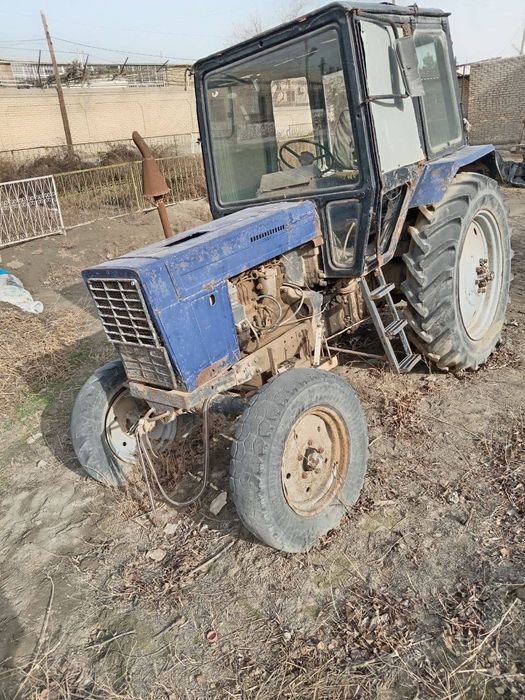 Мтз-80 трактор ва тележка сотилади