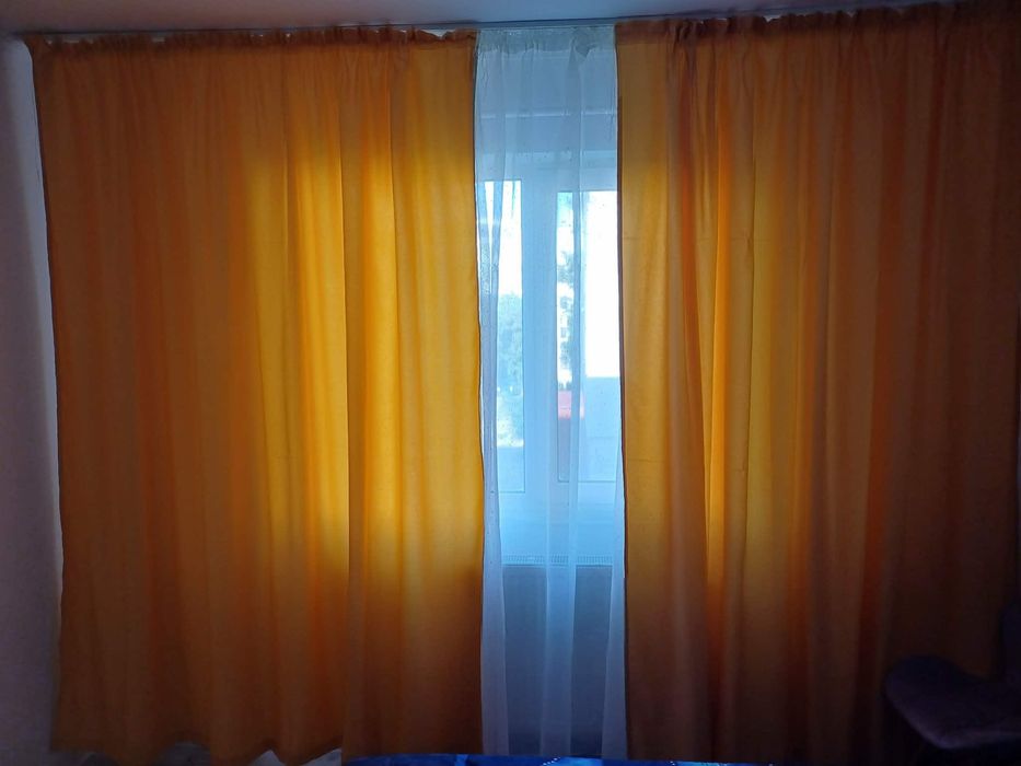 Vând garsonieră renovată total și mobilată modern pat matrimonial frigider cuptor aer condiționat cabină duș mașină de spălat haine nouo