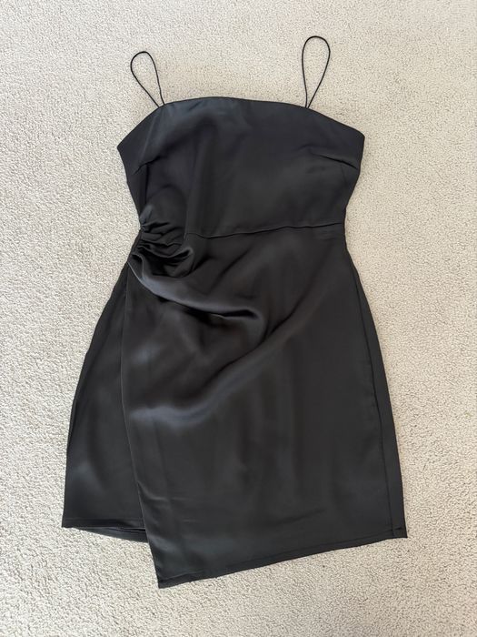 Сатенена рокля Zara