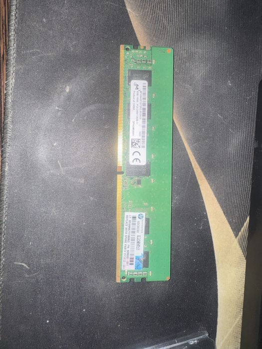 8 gb ecc ddr4 состояние хорошее БУ