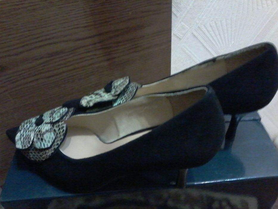 продам туфли чёрные вечерние