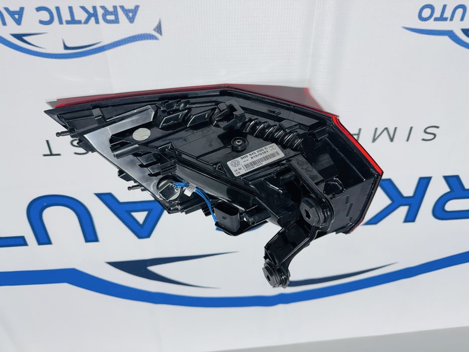 Stop stanga led VW Golf 8 cod 5H0945095C