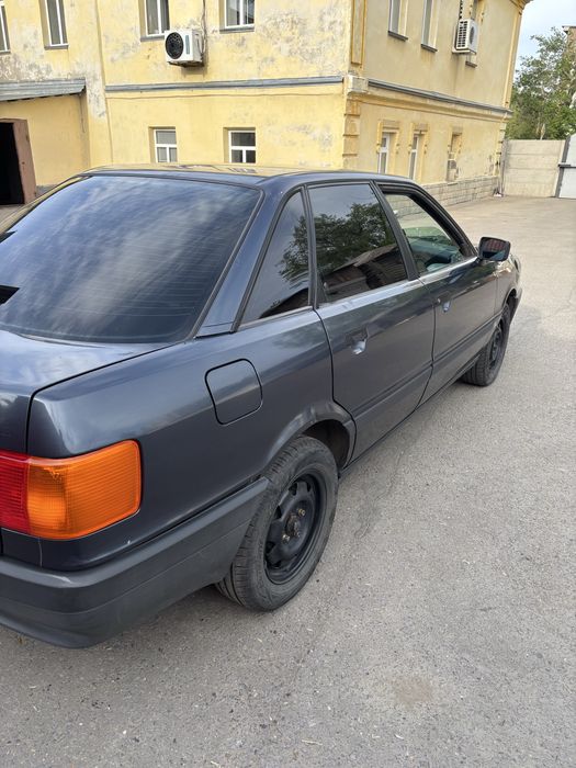 Продам Ауди 80 б3