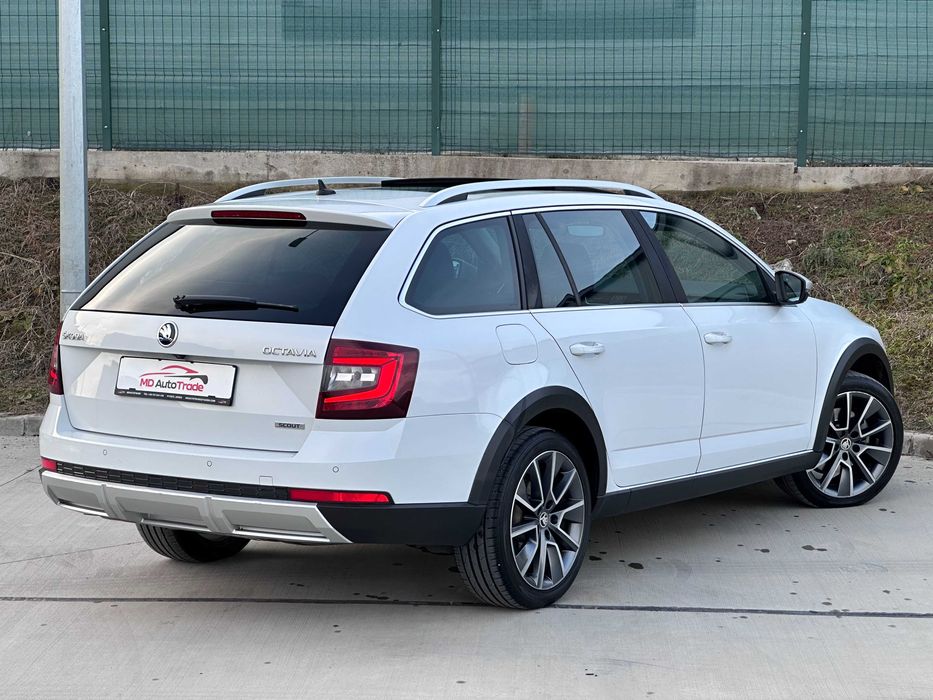 Skoda Octavia SCOUT 184Cp DSG 4x4 / Far LED / Panoramic / RATE / Garantie / TVA Deductibil