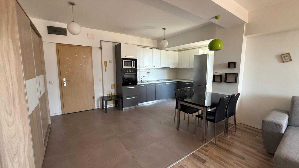 Proprietar, inchiriez apartament 2 camere, 63mp.