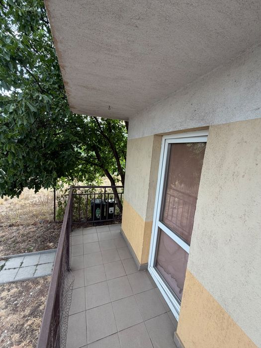 Închiriez apartament cu o camera