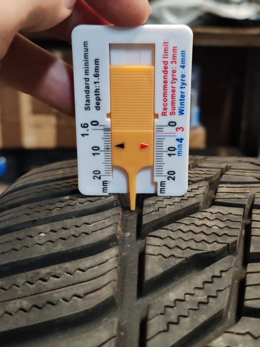 2бр.зимни гуми 245 40 18 Hankook
