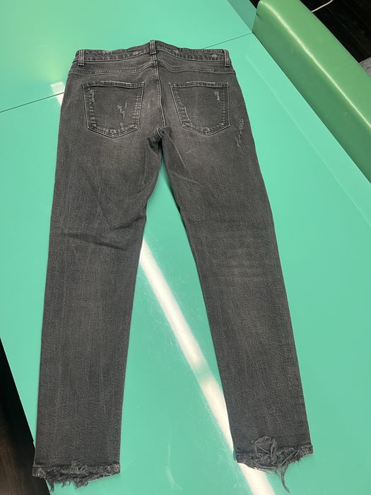 Мъжки дънки.