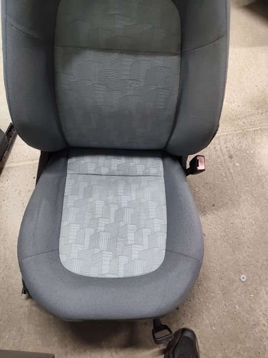 Detailing auto  polimerizare faruri