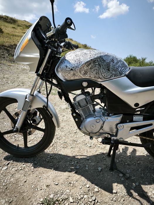 Ямаха YBR 125 см3