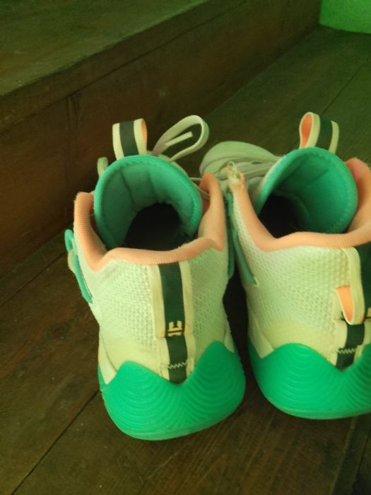 Маратонки Adidas номер 44.5