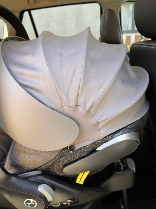 Scoica cu baza izofix Cybex Cloud T platinum