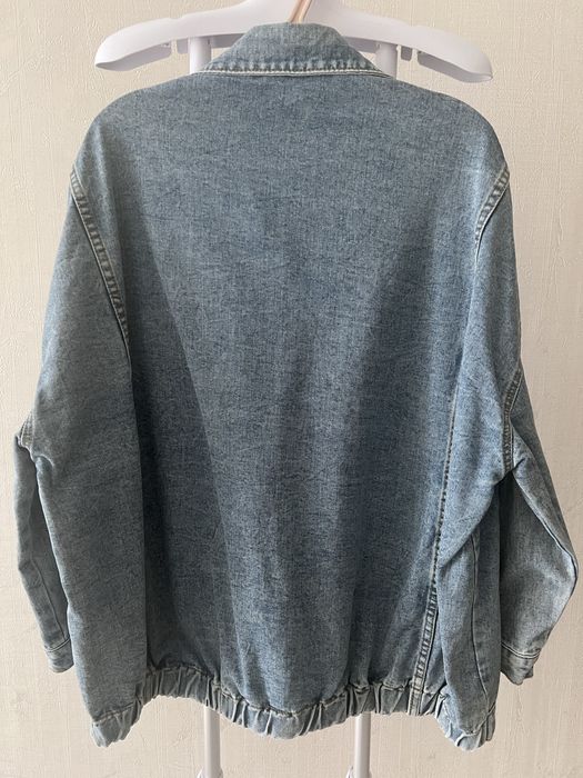 Джинсовая куртка