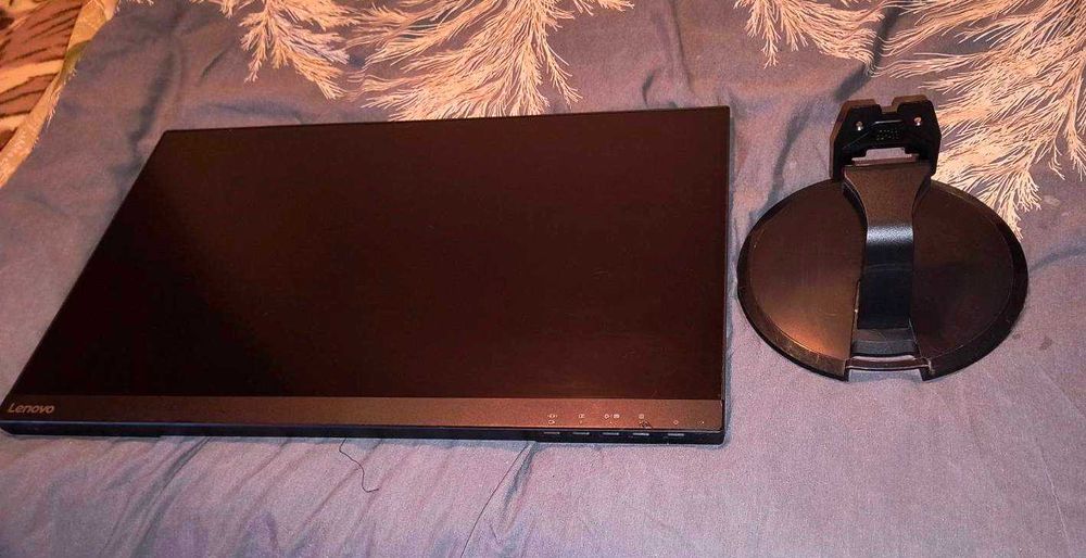 Монитор Lenovo 27″, Full HD, супер състояние
