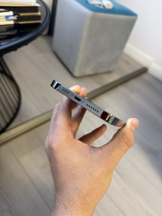 Iphone 12 Pro Max 256 GB  + 10 folii protectie cadou