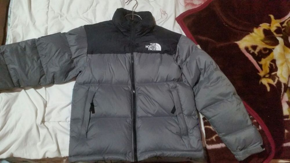 TEZDA SOTILADI.  Mashxur qishgi  (THE NORTH FACE) brendining issiq k