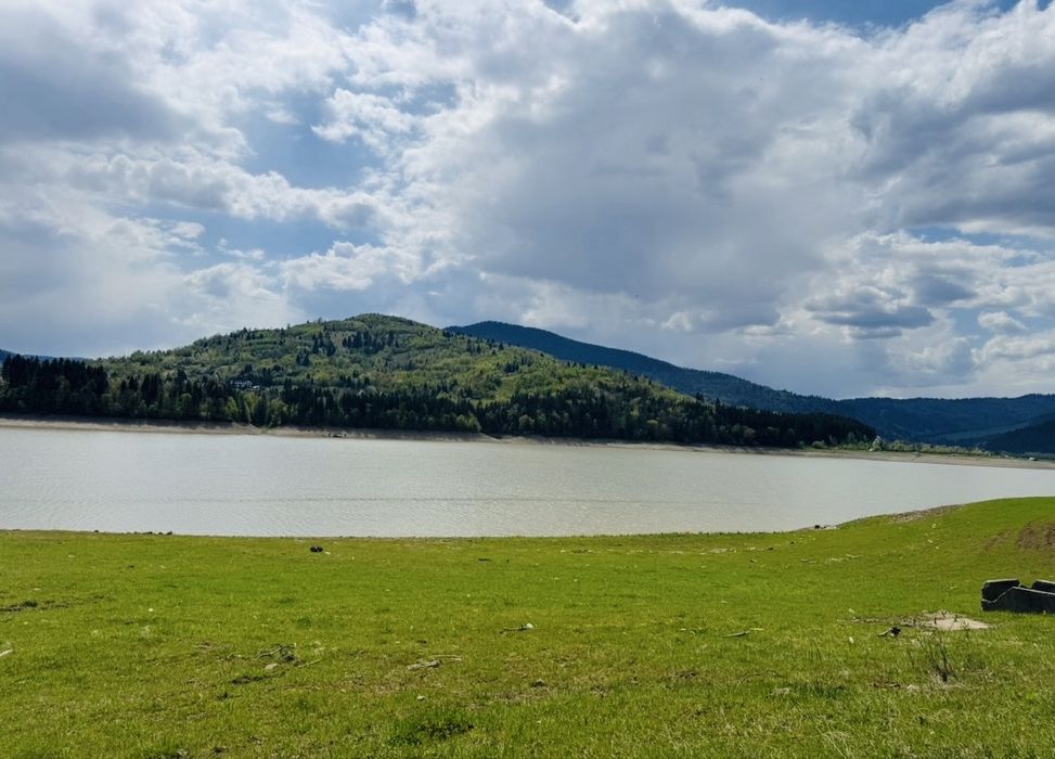 Teren Hangu - Bicaz, intravilan, acces drum principal DN, plan drept