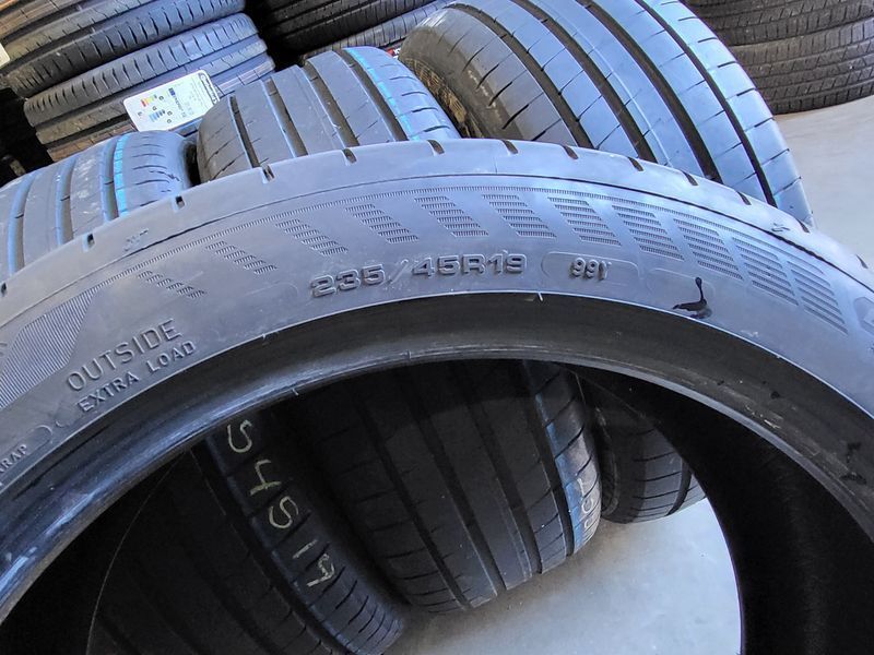 235/45/19 GOODYEAR 4бр
