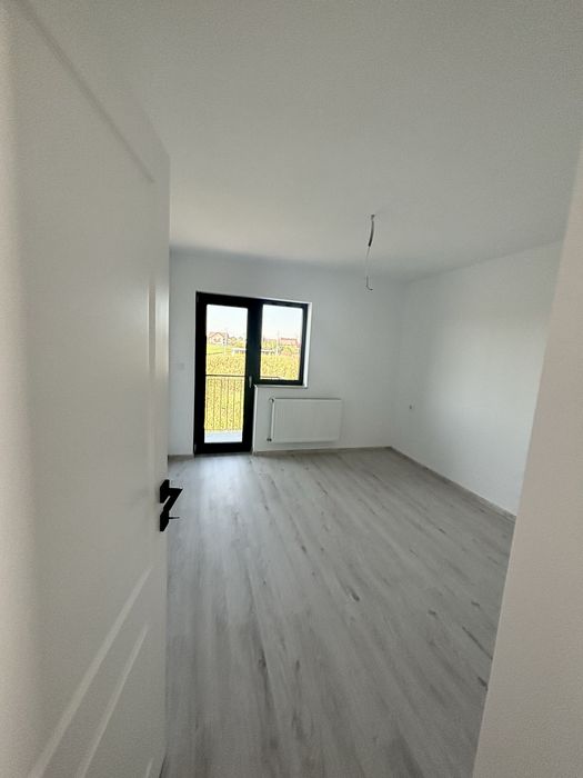 Vând Duplex cartier Aerodrom mutare imediată