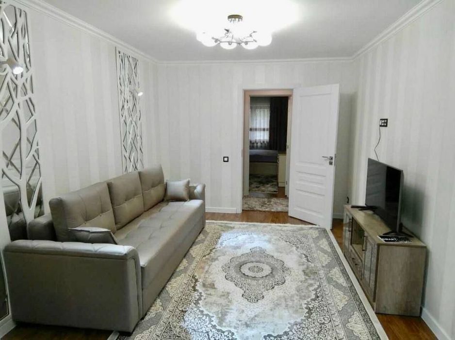 Продаётся 2/2/4 квартира,метро Космонавтов, улица Самаркандская