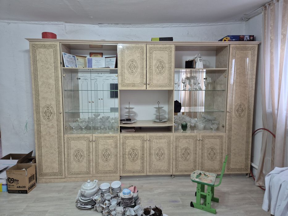 Стенка сатылады срочно