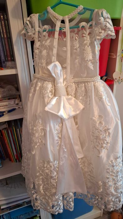 Rochie mireasa fetita 4-5-6 ani