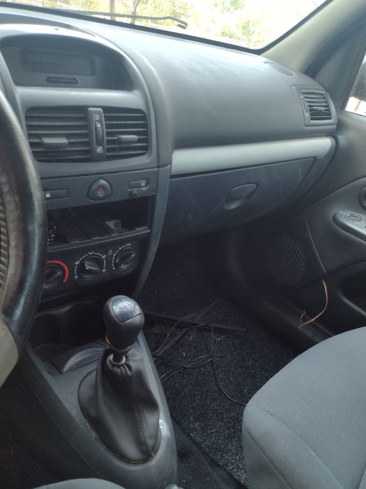 Renault clio 1.5 dci на части