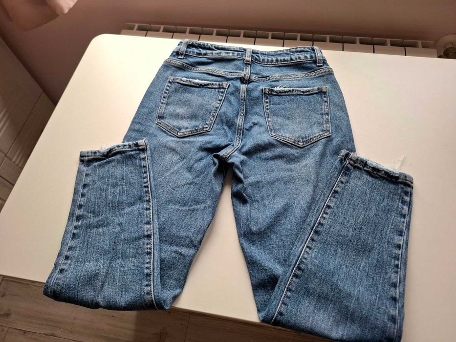 2 бр. Дамски дънки , слим модел - нови