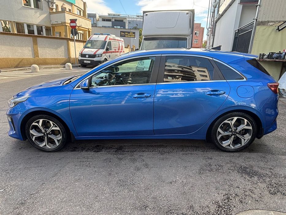 Kia Ceed 1.6 CRDi 136 CP an fabricație 2018 ,72.000 km reali verificare service autorizat KIA preț- Blitz in saptamana 22-27 iunie 11.000 euro