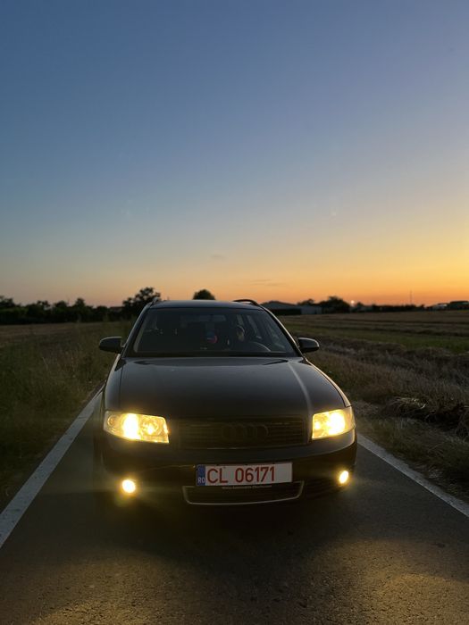 Vând audi a4 2.0 benzina 200cp masina merge foarte bine are tot schimbat ulei filtre accept schimburi mercedess, accept orice test