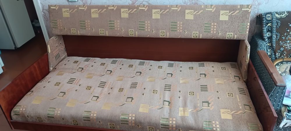 Отдам диван бесплатно